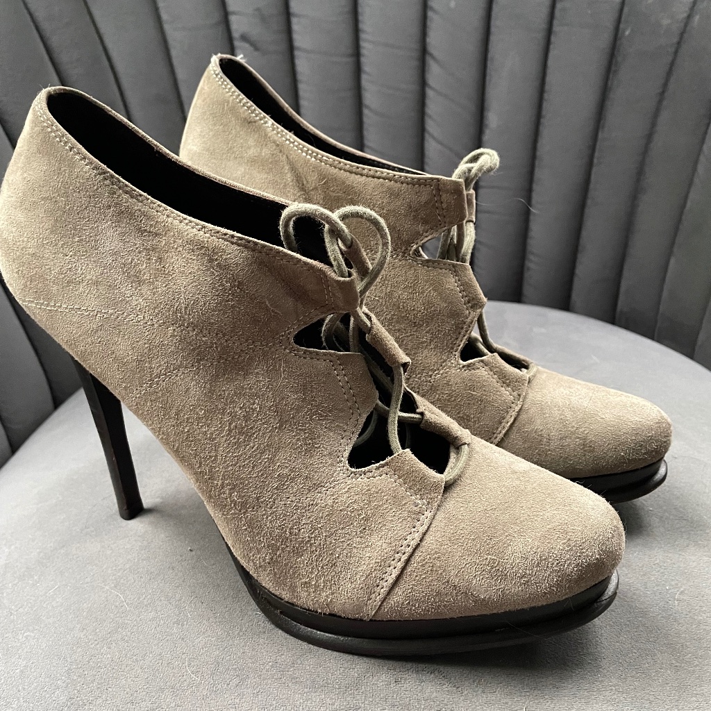 Dvf Diane Von Furstenberg Beige Suede Lace Up Booties